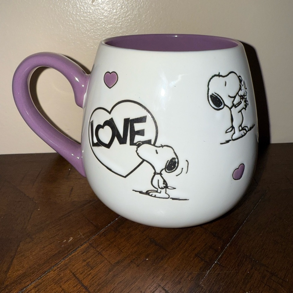 LOVE SNOOPY COFFEE MUG SNOOPY MUG‎ PEANUTS ART DECO HEART PURPLE PEANUTS